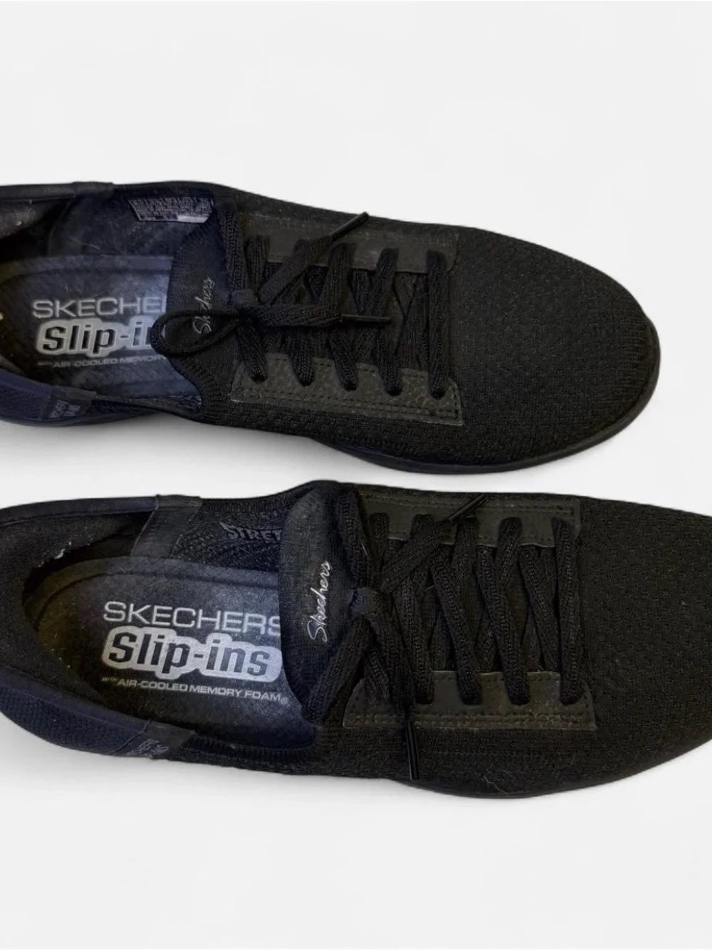 Skechers Slip-ins Women’s Black Knit Stretch Lace-Up Sneakers